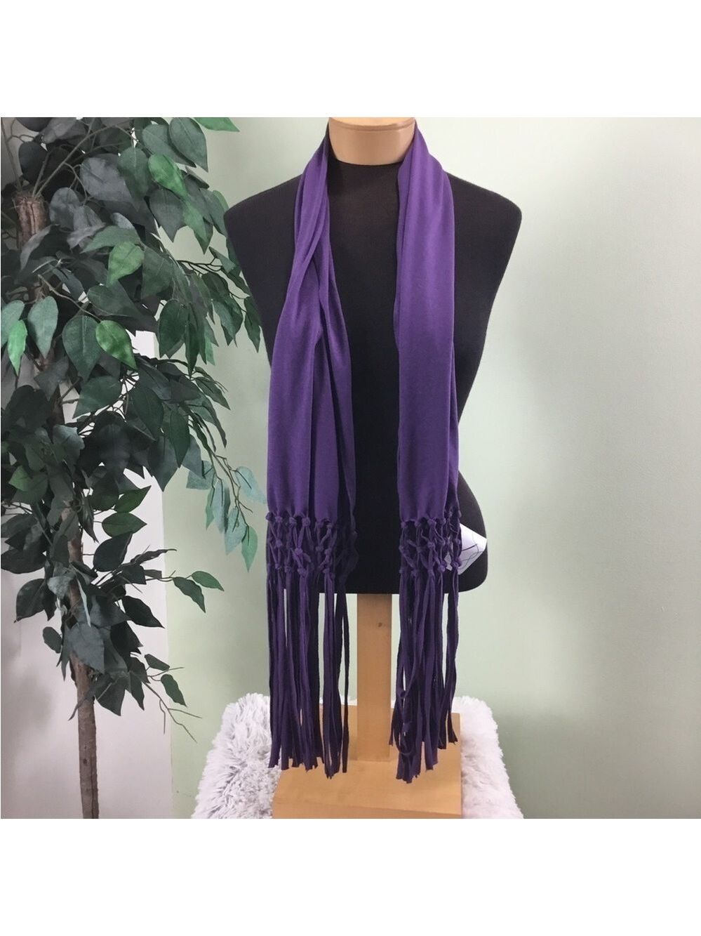 Saang Artisans Sak Sum purple scarf with fringe